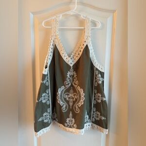 Ultra Pink M Olive Green with Cream Lace Design